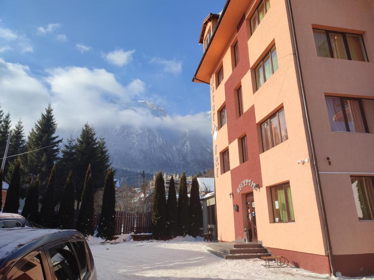 Hotel Iri Busteni Bagian luar foto