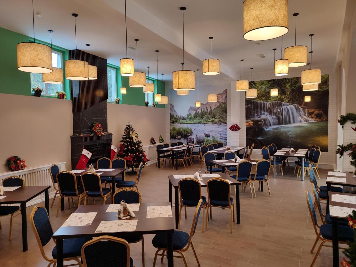 Hotel Iri Busteni Bagian luar foto