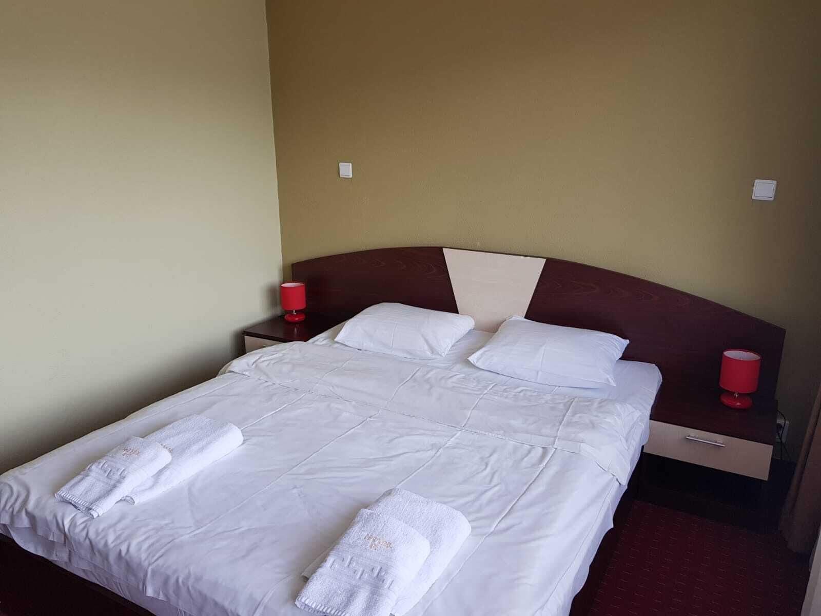 Hotel Iri Busteni Bagian luar foto