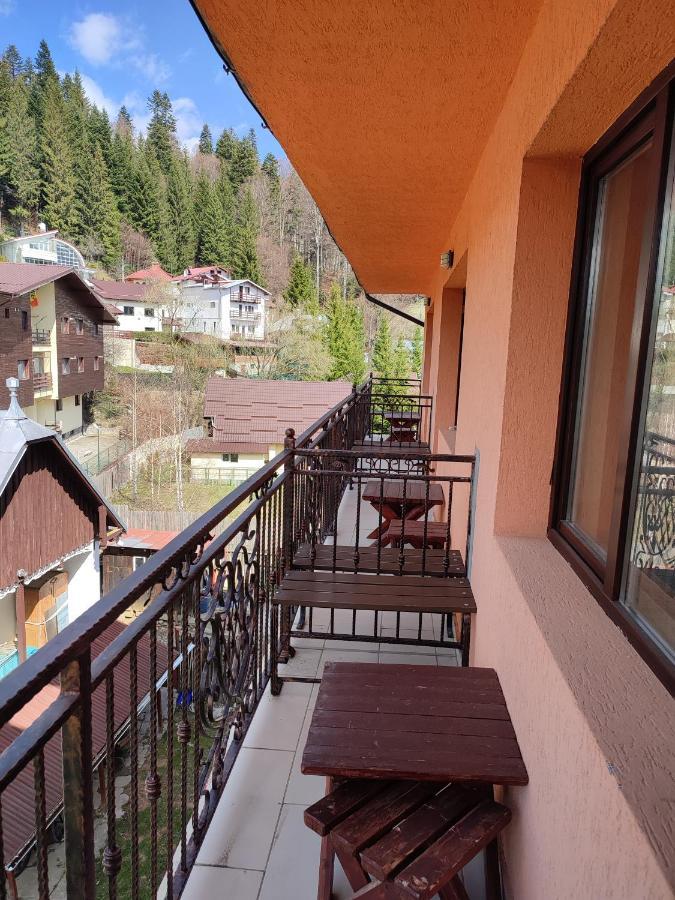 Hotel Iri Busteni Bagian luar foto