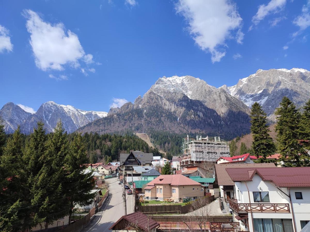 Hotel Iri Busteni Bagian luar foto