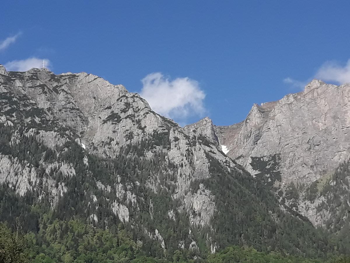 Hotel Iri Busteni Bagian luar foto